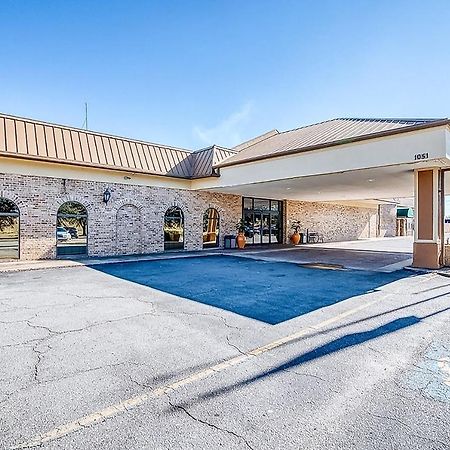 Oyo Hotel Monroe La I-20 Экстерьер фото